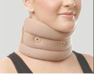 צווארון מתכוונן ל- 3 גדלים